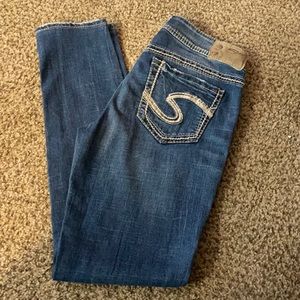 EUC Silver Suki Mid Skinny. Size 28